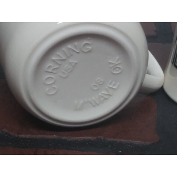 2 Corelle coffee cups mugs Tribal Spirit Corning Beige Black Corning USA aztec - Picture 9 of 9